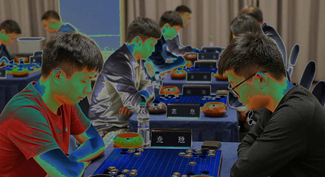 Trận đấu không có bóng: Khi truyền thông thể thao bước vào sân cỏ trống