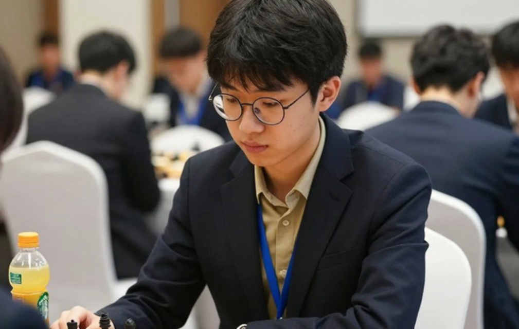 5.e5! and Erigaisi's Teaching Game: When the Italian Game Returns to Club Players 5.e5! and Erigaisi's Teaching Game: When the Italian Game Returns to Club Players