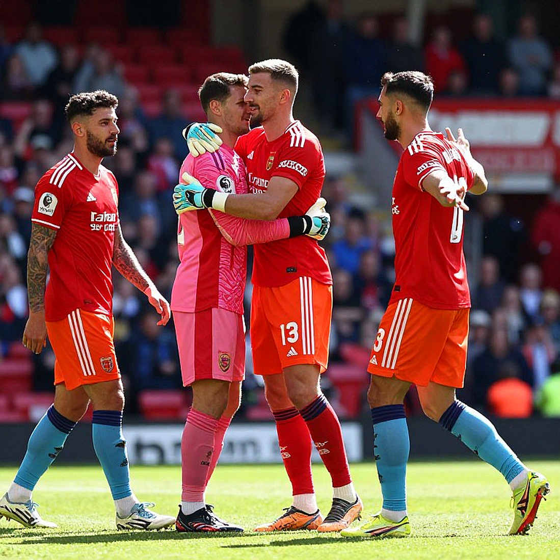 Beşiktaş – Crystal Palace: Suất số 9 và khoảng trống trong bản tin