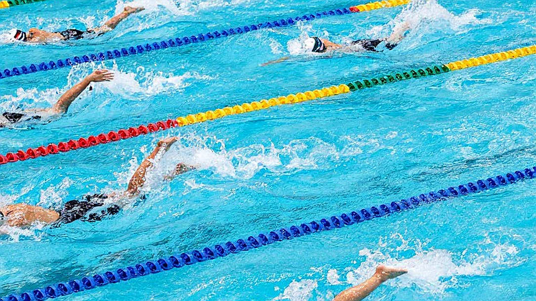 FLEET Swimming tìm huấn luyện viên trưởng: mười làn bơi và chuỗi cung ứng tài năng của bơi lội Hoa Kỳ