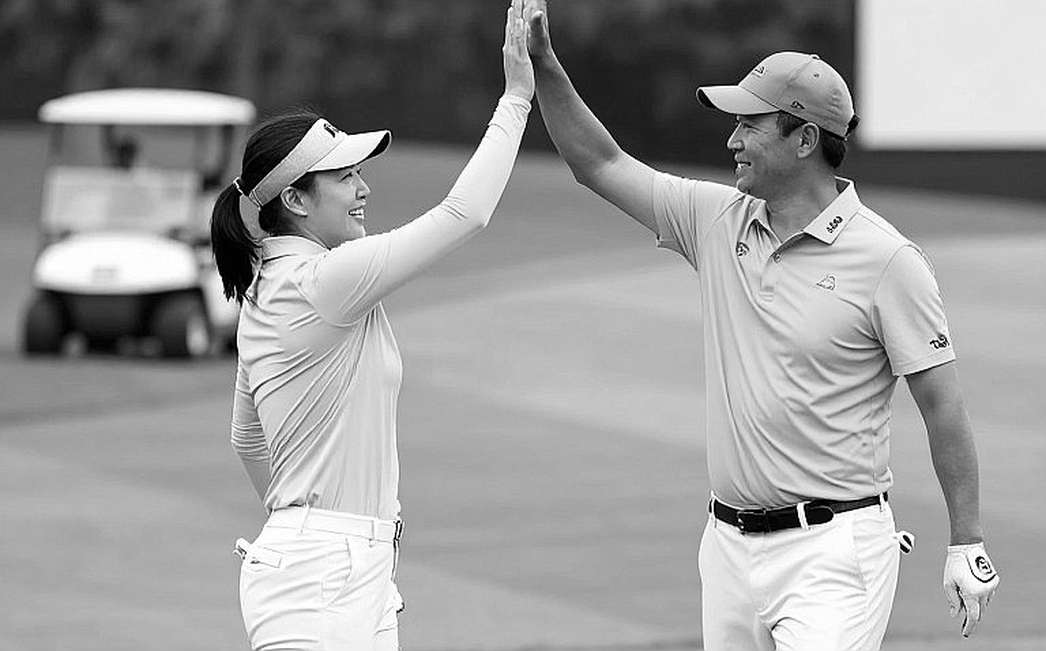 Chiếc váy golf trong vali xách tay: đọc một bài review bằng bảng cân đối kế toán