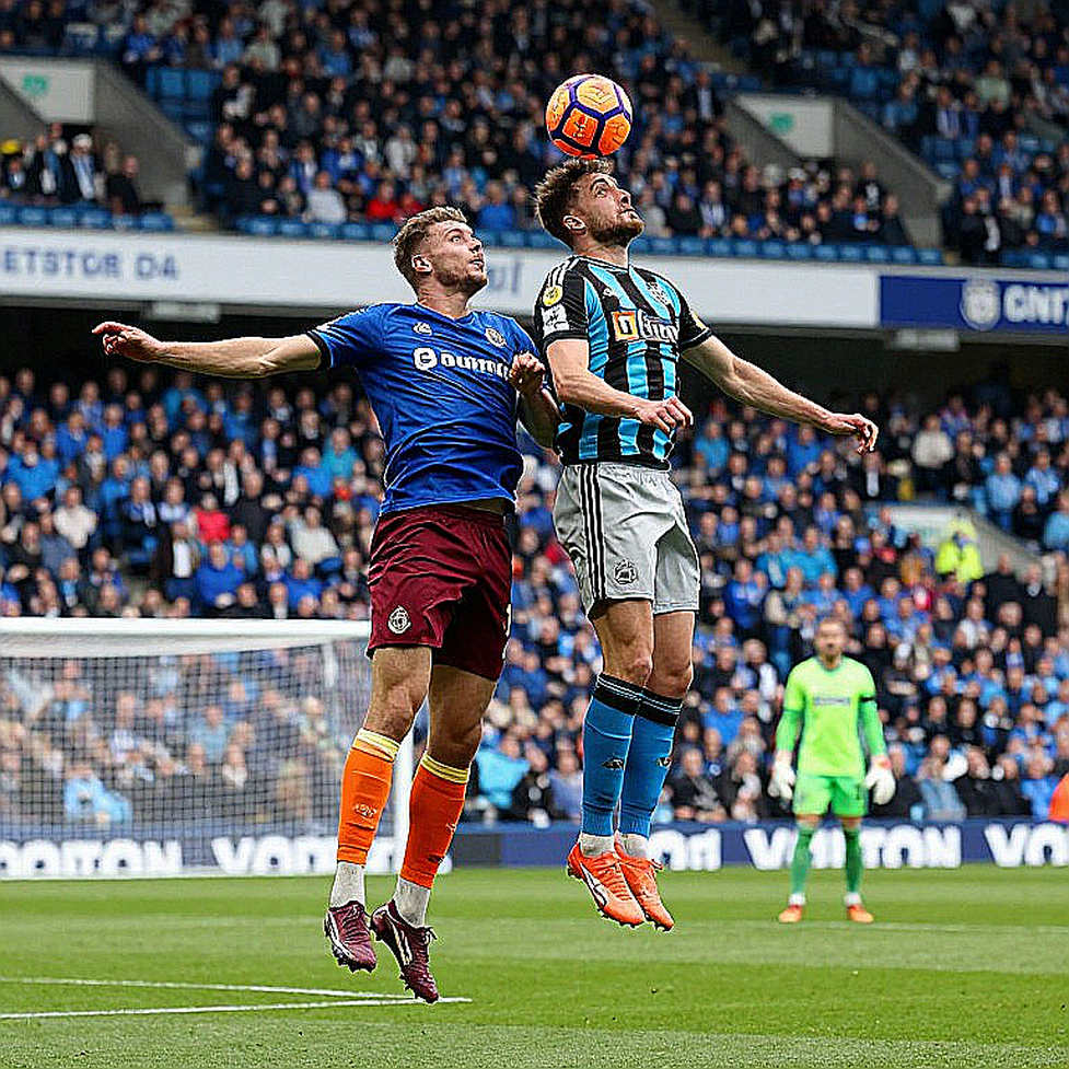 Man United, Conte và mảnh cỏ 125 bảng: đâu là tín hiệu thật trong bản tin thứ Năm