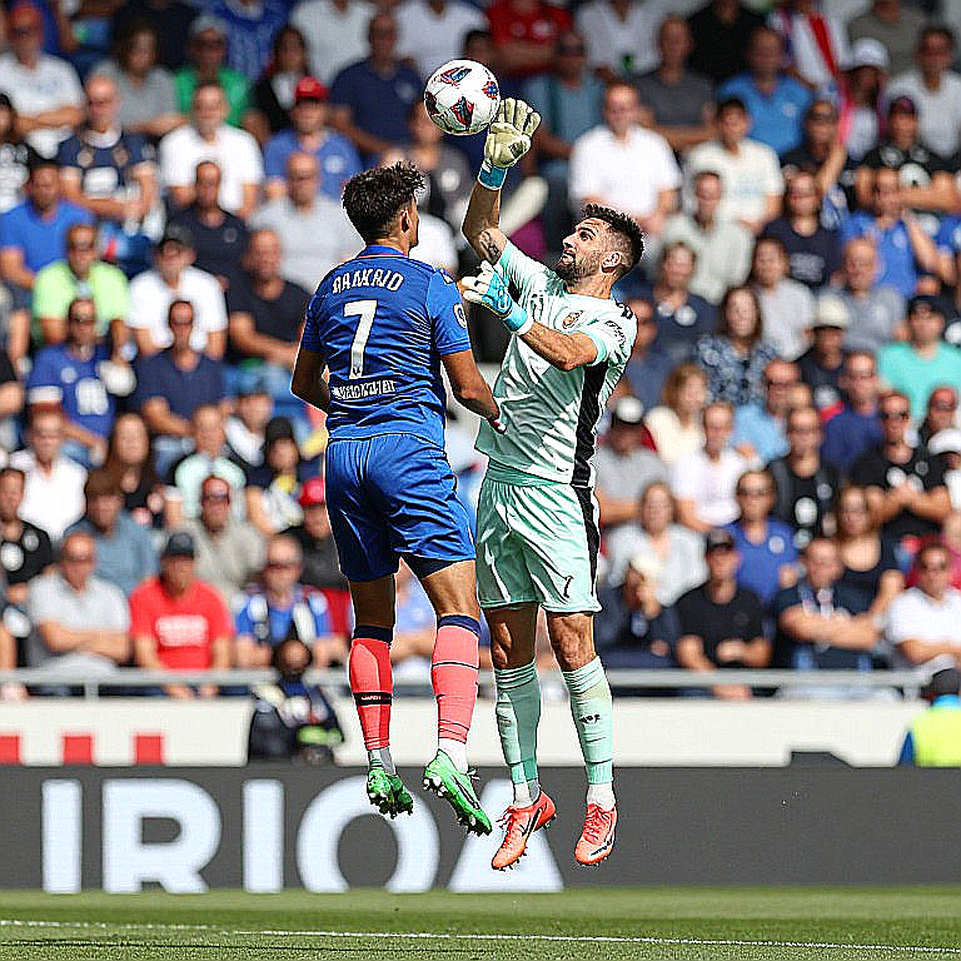 Real Madrid toàn thắng ba trận vẫn thứ tư: hiệu số bàn thắng là biến số thật