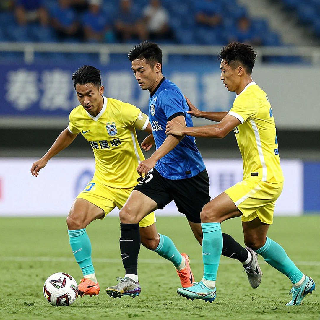 Herdman và người thứ hai mươi lăm: Khi Makassar trả giá cho một giấc mơ Jakarta