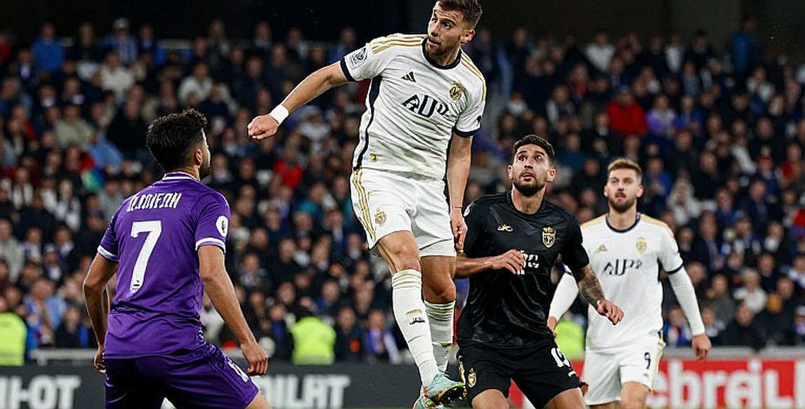 Como 4-1 Manchester United: phút thứ hai, và ba bàn thua không cùng một lỗi