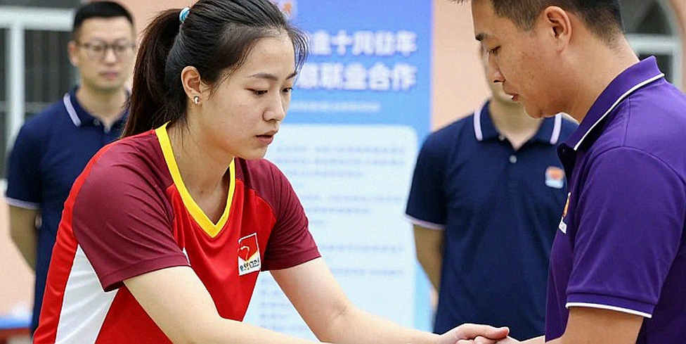 Chín tầng giải phẫu một trận bóng: Bộ lọc tín hiệu giữa mùa chuyển nhượng