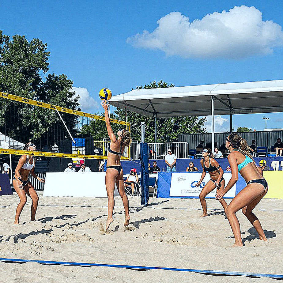 Ho Thi Kim Dung and Her Second Trophy: The Ca Dong Girl Who Rewrites University Volleyball Ho Thi Kim Dung and Her Second Trophy: The Ca Dong Girl Who Rewrites University Volleyball