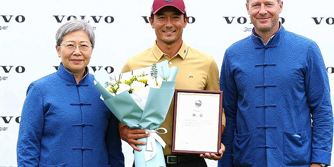 Phân tích Dữ liệu Thể thao Golf: Không có Thông tin Đủ để Đánh giá