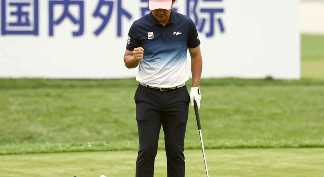 Smart Ball Sleeve: Martin Chuck mở rộng 'quả bóng thông minh' thành hệ thống tập luyện toàn thân — nhưng vẫn thiếu bằng chứng hiệu quả