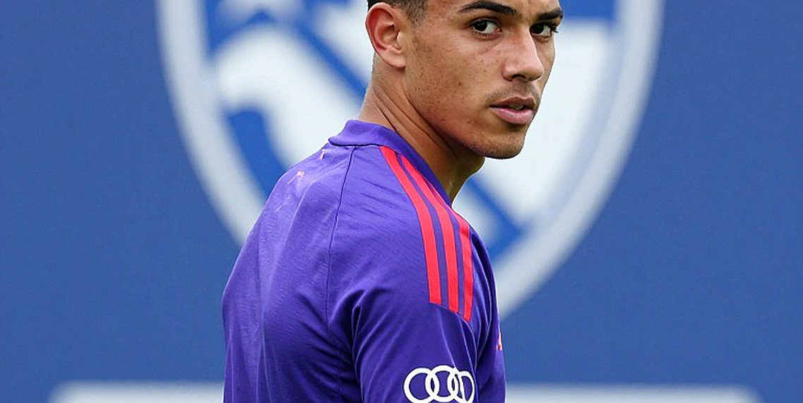 Vozinha: Người hùng World Cup của Cape Verde và cái giá của ánh hào quang